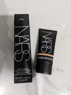 Nars pure radiant tinted moisturiser travel size